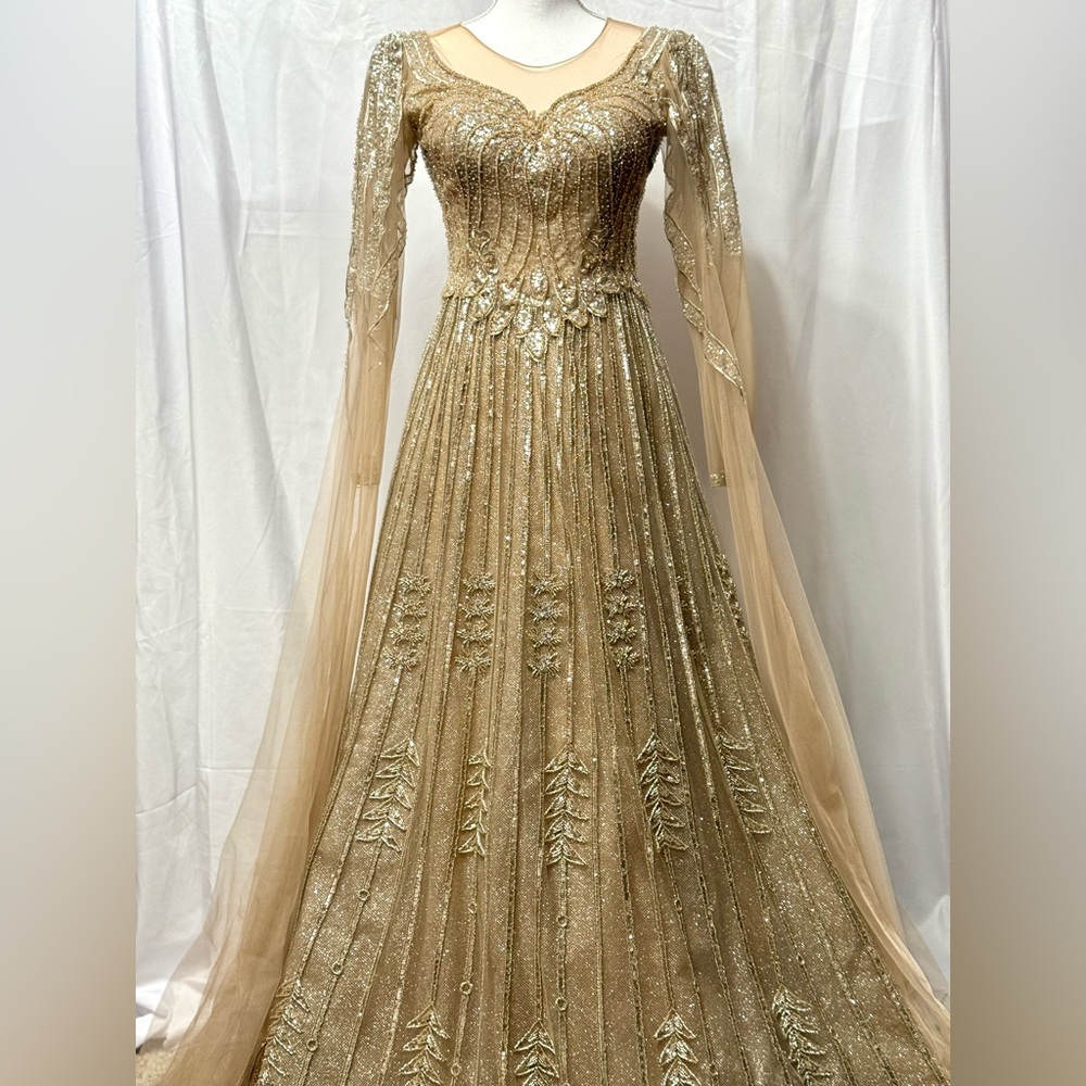 Gold Evening Gown - Picture 3 of 10